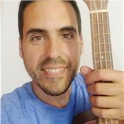 Profesor de música especializado en infantil, primaria, 1o y 2o de secundaria. Piano, guitarra y ukelele